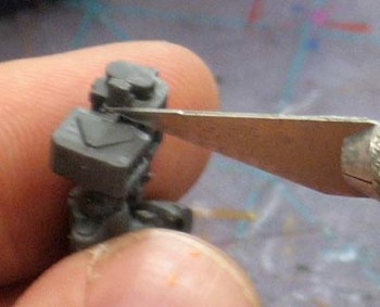 Warhammer 40k mold line removal 2
